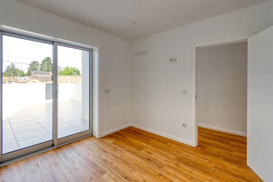 Apartamento T2 para Venda em Valongo do Vouga Foto 2