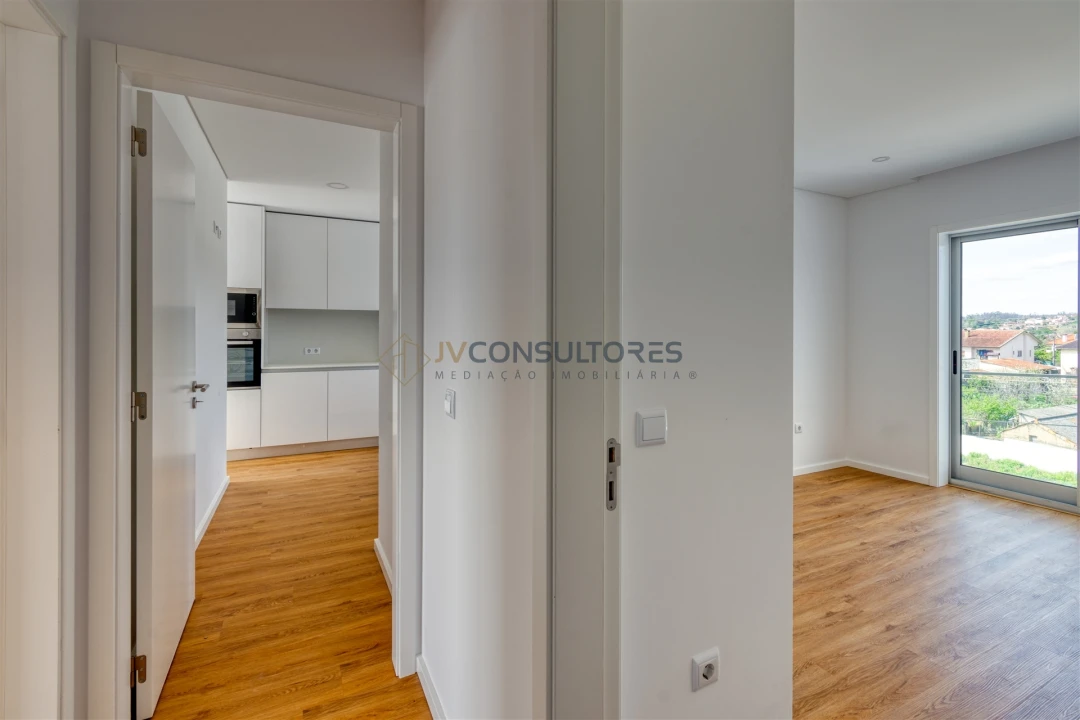 Apartamento T1 para Venda em Valongo do Vouga Foto 98