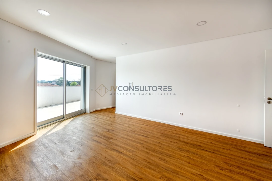 Apartamento T1 para Venda em Valongo do Vouga Foto 93