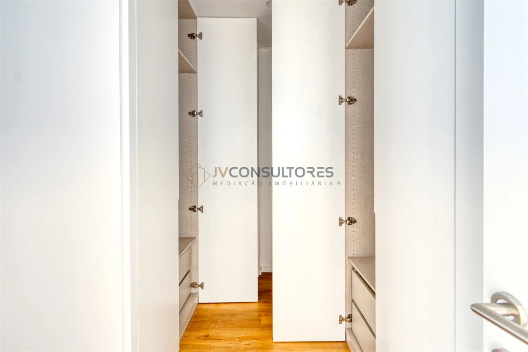 Apartamento T1 para Venda em Valongo do Vouga Foto 33