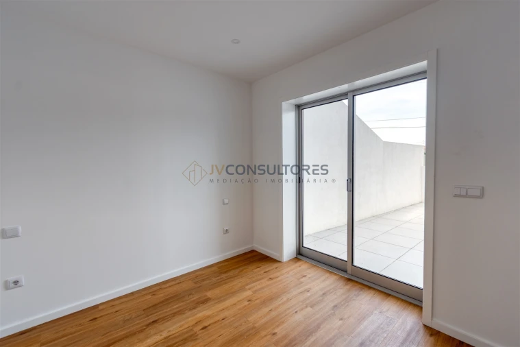 Apartamento T1 para Venda em Valongo do Vouga Foto 11