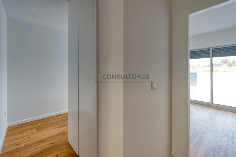 Apartamento T1 para Venda em Valongo do Vouga Foto 27