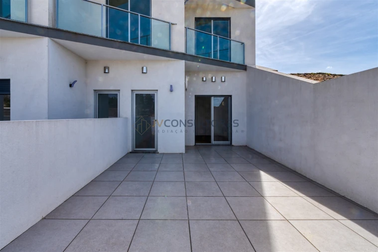 Apartamento T1 para Venda em Valongo do Vouga Foto 3