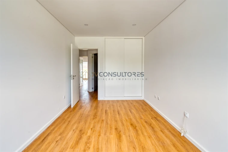 Apartamento T1 para Venda em Valongo do Vouga Foto 57