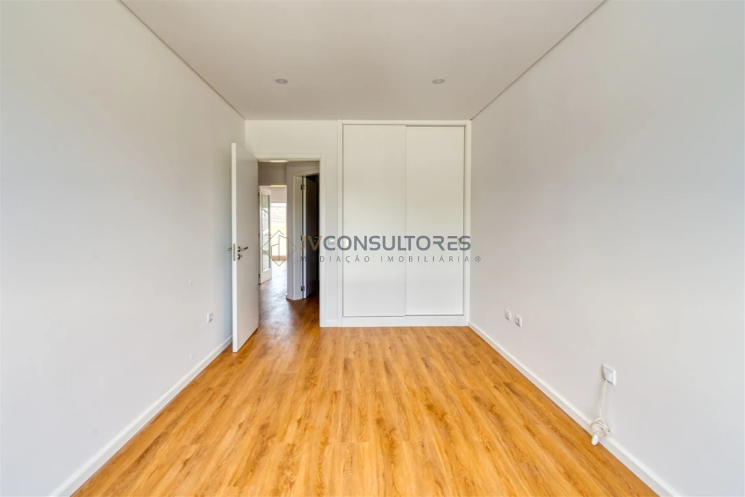 Apartamento T1 para Venda em Valongo do Vouga Foto 57