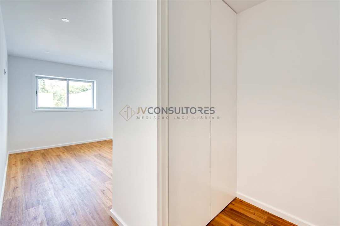 Apartamento T1 para Venda em Valongo do Vouga Foto 48