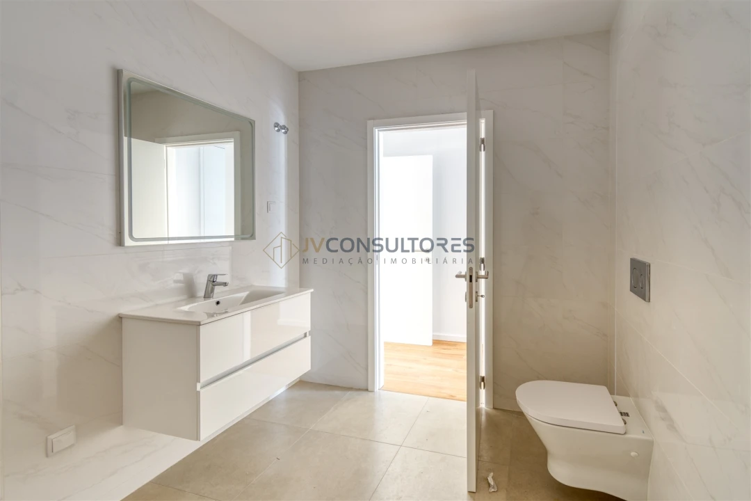 Apartamento T1 para Venda em Valongo do Vouga Foto 37