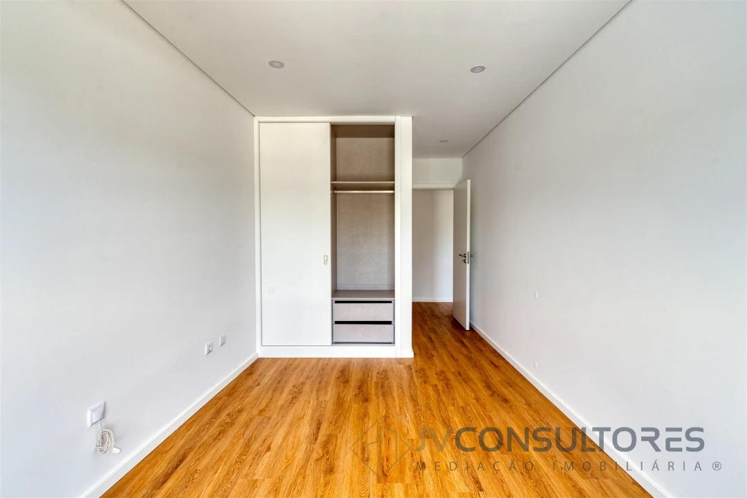 Apartamento T2 para Venda em Valongo do Vouga Foto 23