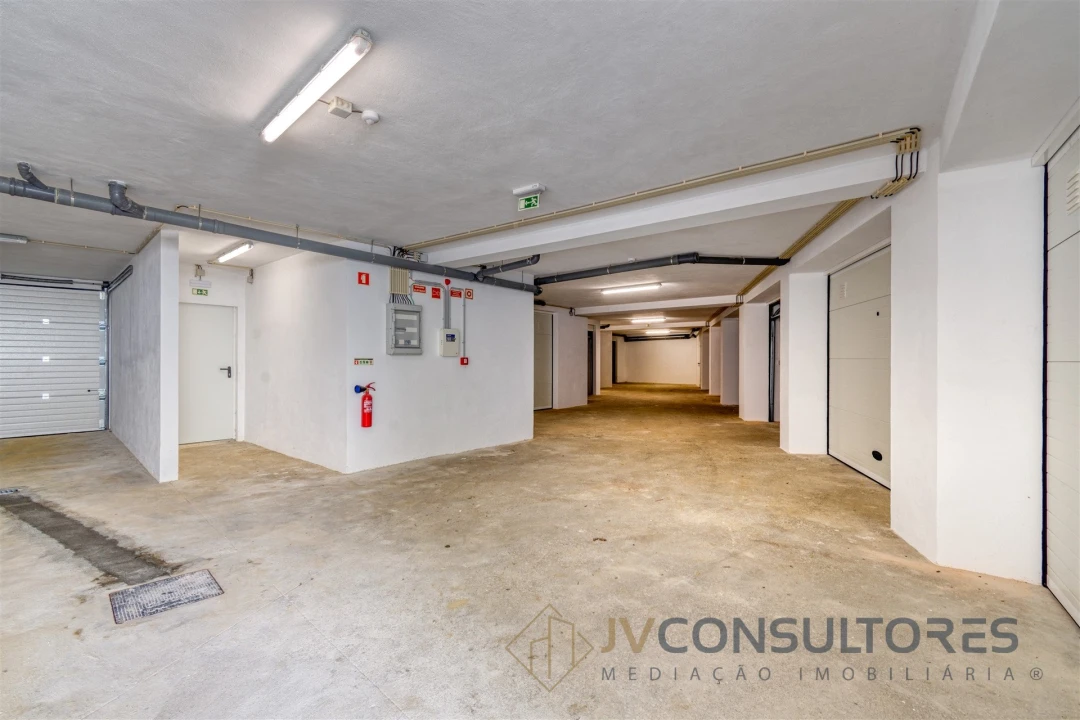 Apartamento T2 para Venda em Valongo do Vouga Foto 17