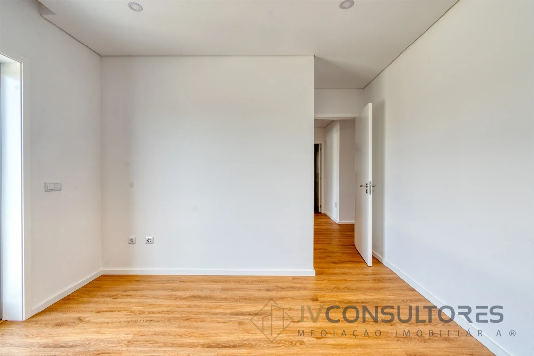 Apartamento T2 para Venda em Valongo do Vouga Foto 30