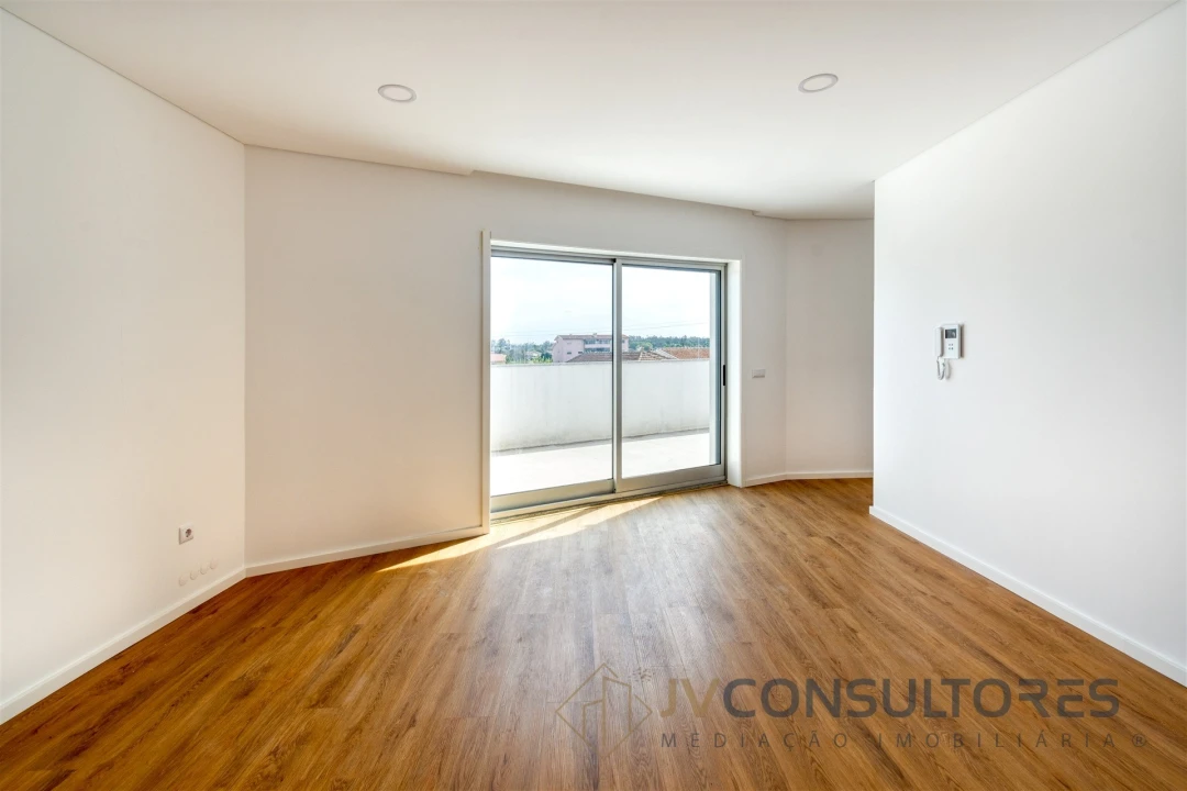 Apartamento T2 para Venda em Valongo do Vouga Foto 2