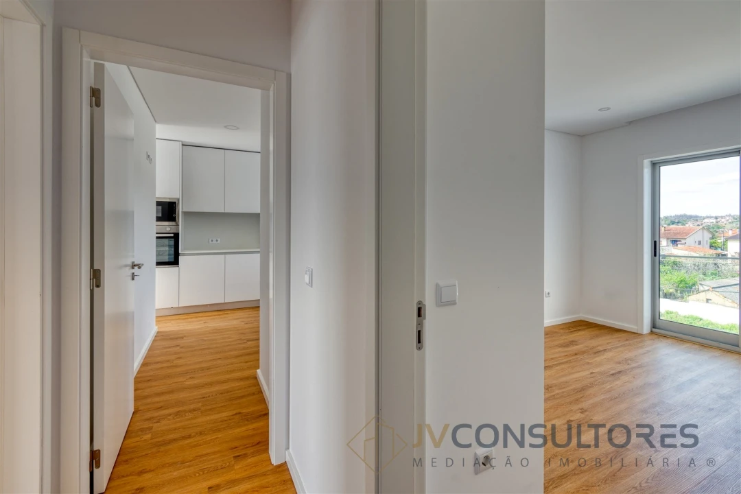 Apartamento T2 para Venda em Valongo do Vouga Foto 4