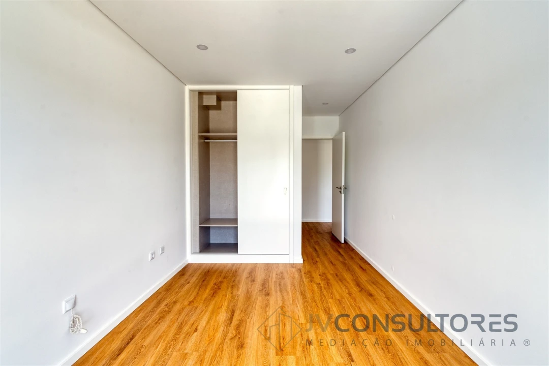 Apartamento T2 para Venda em Valongo do Vouga Foto 24