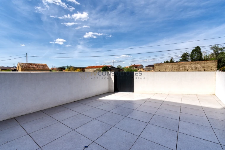 Apartamento T2 para Venda em Valongo do Vouga Foto 6