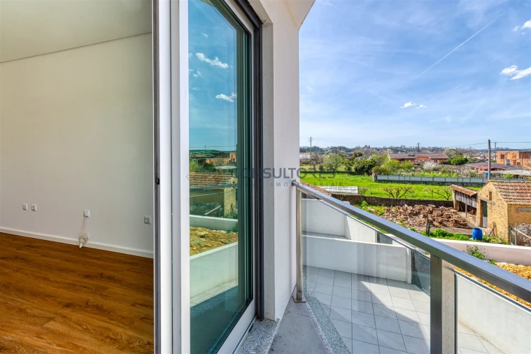 Apartamento T2 para Venda em Valongo do Vouga Foto 1