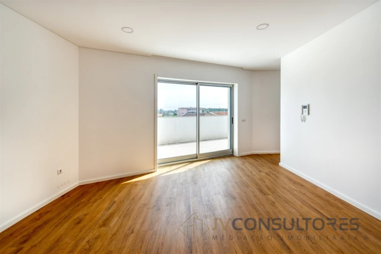 Apartamento T2 para Venda em Valongo do Vouga Foto 2