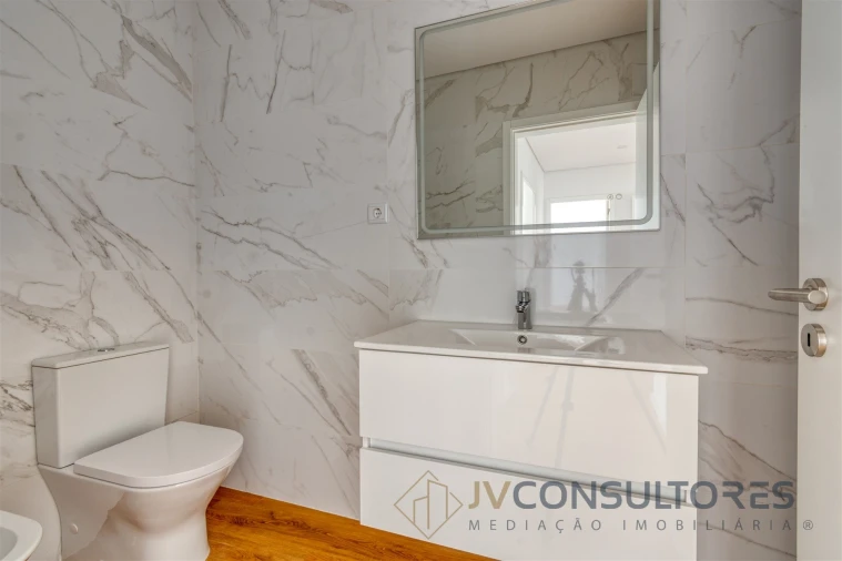 Apartamento T2 para Venda em Valongo do Vouga Foto 31