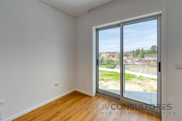 Apartamento T2 para Venda em Valongo do Vouga Foto 39