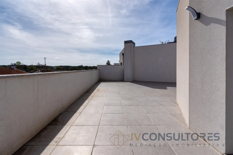 Apartamento T2 para Venda em Valongo do Vouga Foto 10