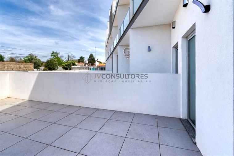 Apartamento T2 para Venda em Valongo do Vouga Foto 4