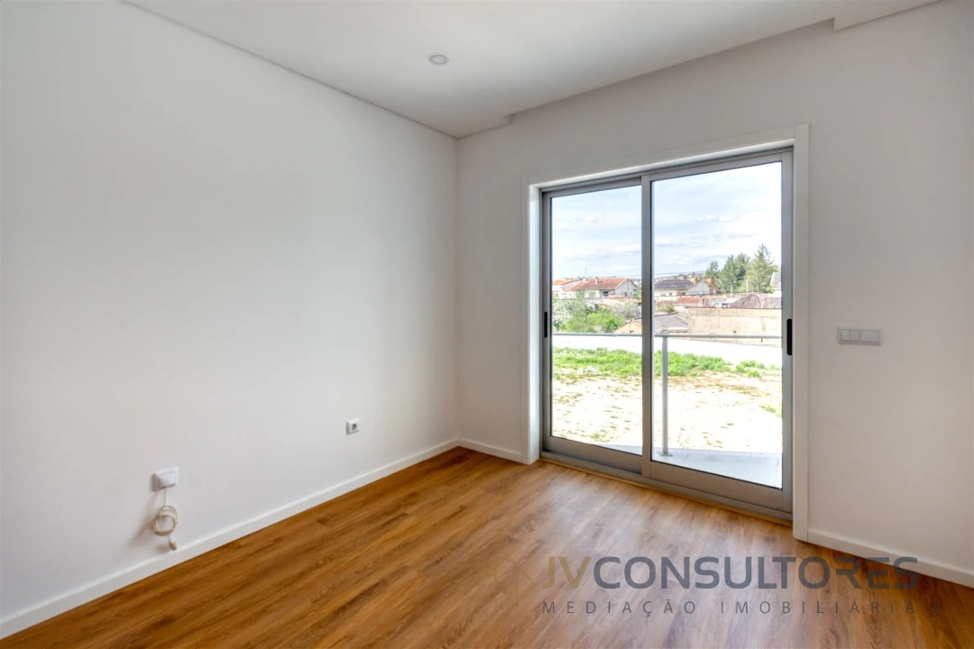 Apartamento T2 para Venda em Valongo do Vouga Foto 33