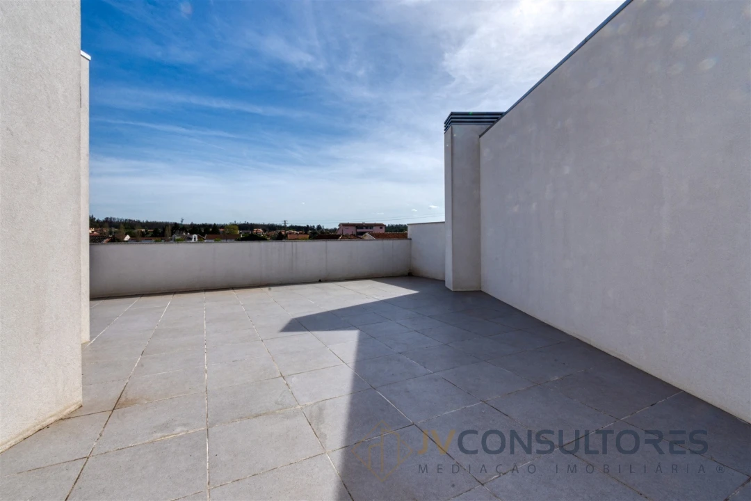 Apartamento T2 para Venda em Valongo do Vouga Foto 13