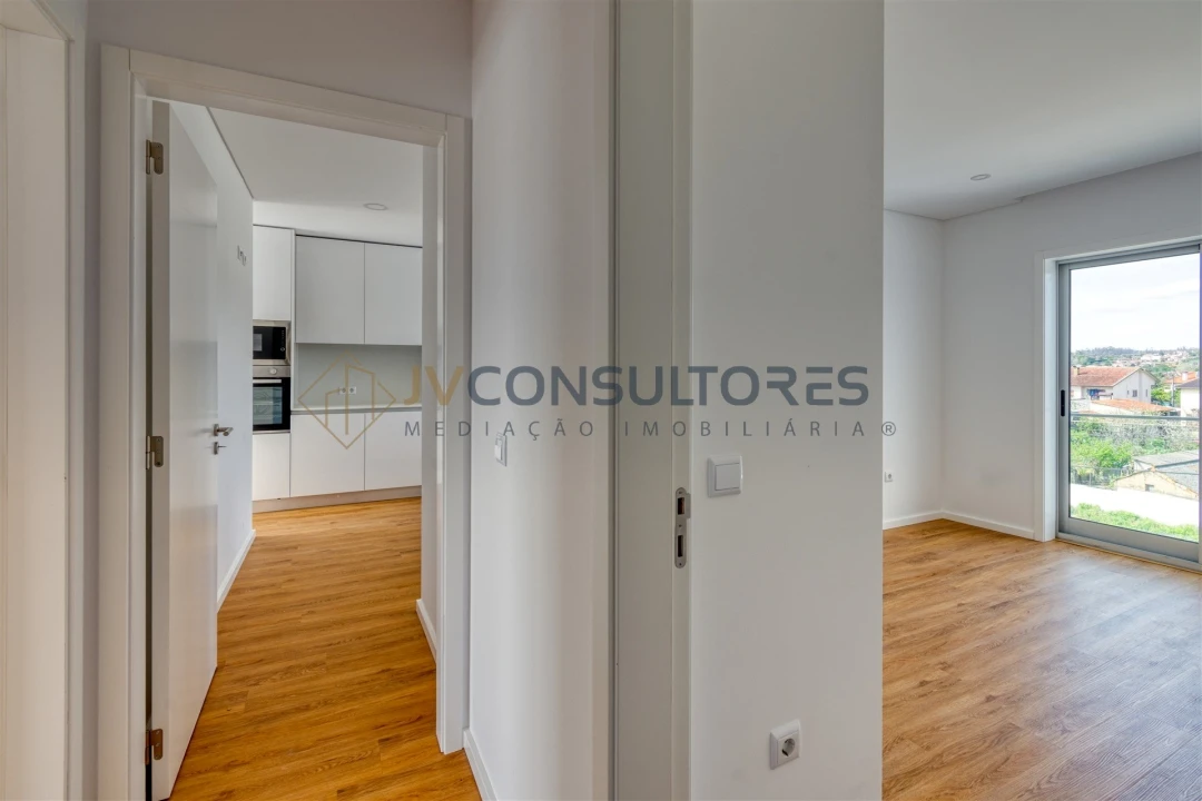 Apartamento T2 para Venda em Valongo do Vouga Foto 4