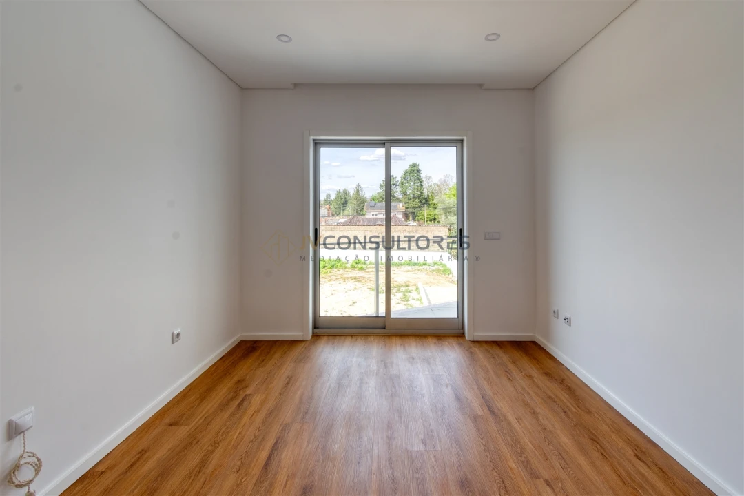 Apartamento T2 para Venda em Valongo do Vouga Foto 87