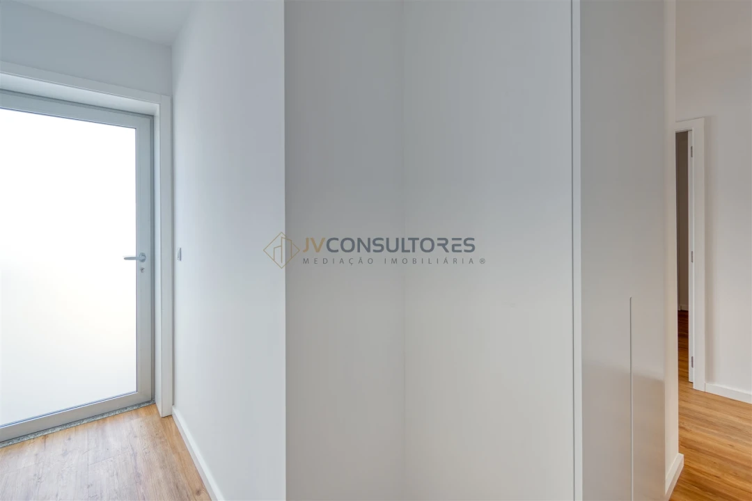 Apartamento T2 para Venda em Valongo do Vouga Foto 29