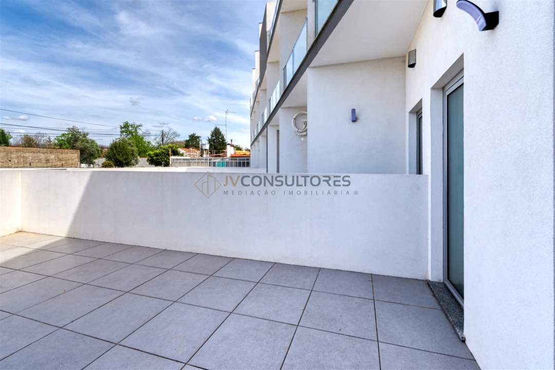 Apartamento T2 para Venda em Valongo do Vouga Foto 4