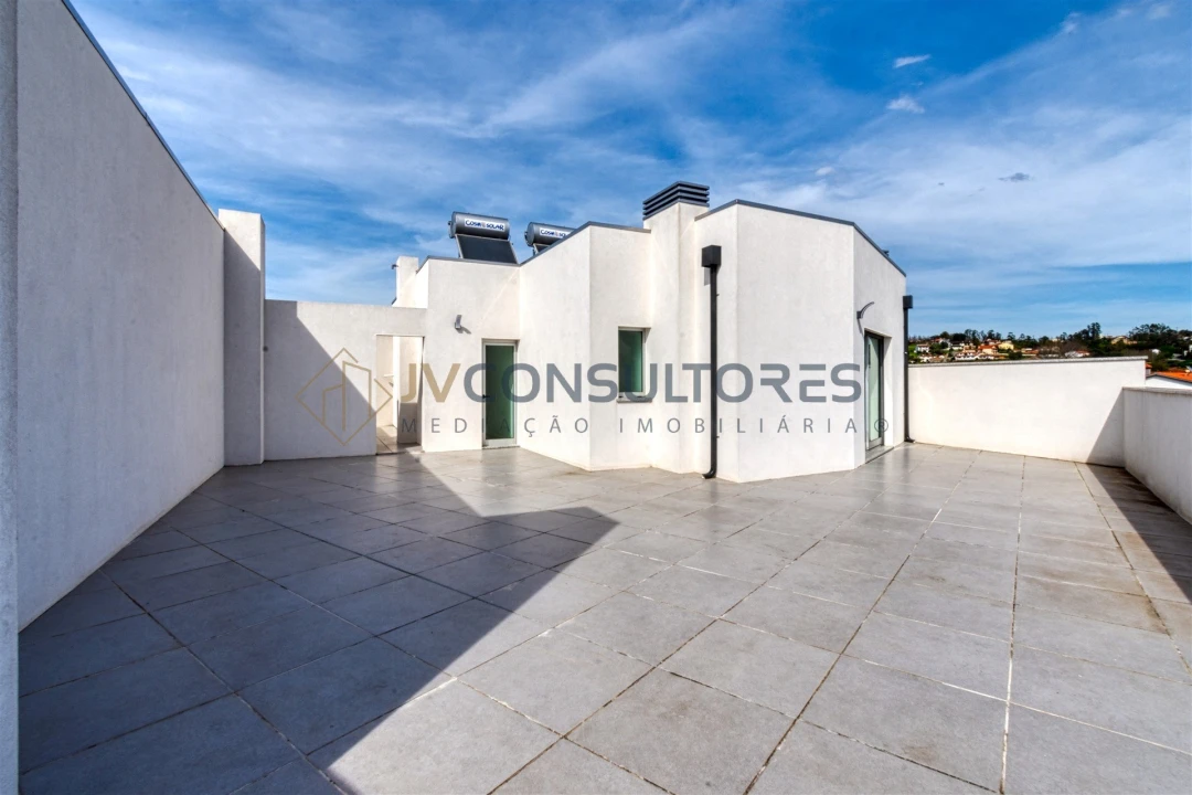 Apartamento T2 para Venda em Valongo do Vouga Foto 1