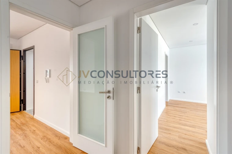 Apartamento T2 para Venda em Valongo do Vouga Foto 23