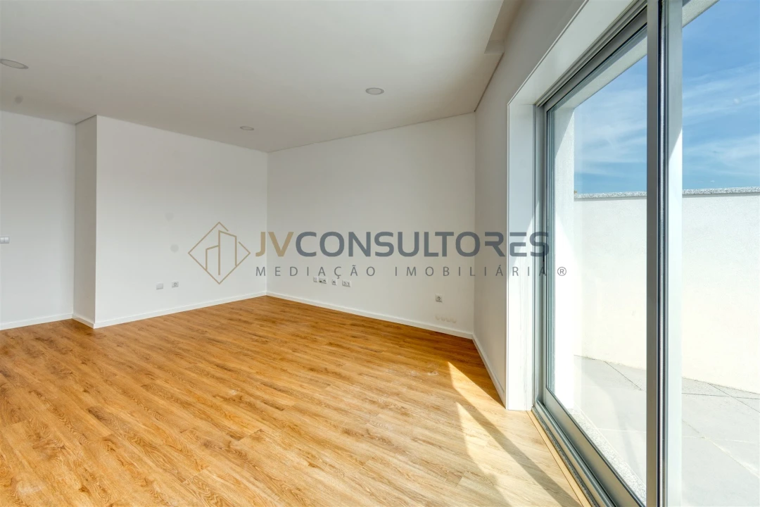Apartamento T2 para Venda em Valongo do Vouga Foto 3