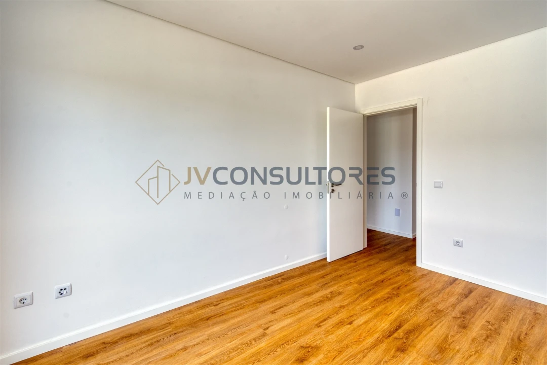 Apartamento T2 para Venda em Valongo do Vouga Foto 32