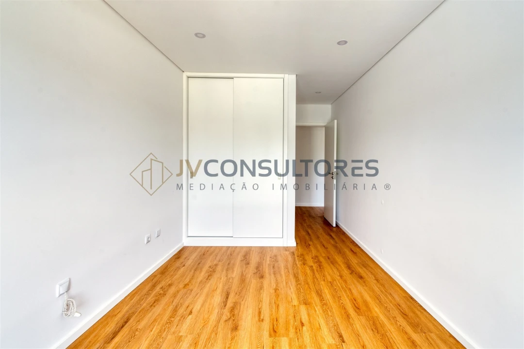 Apartamento T2 para Venda em Valongo do Vouga Foto 20