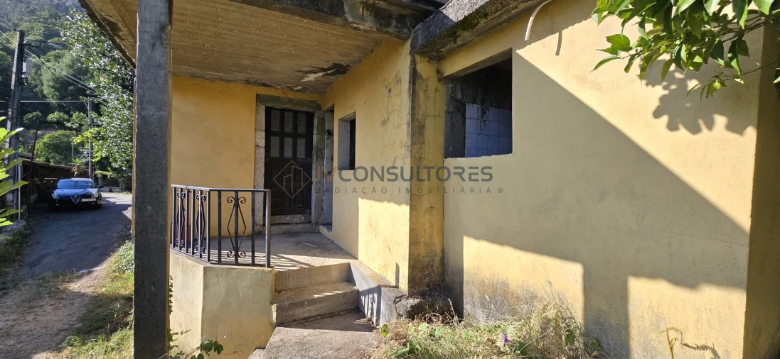 Moradia T1 para Venda em Rocas do Vouga Foto 12