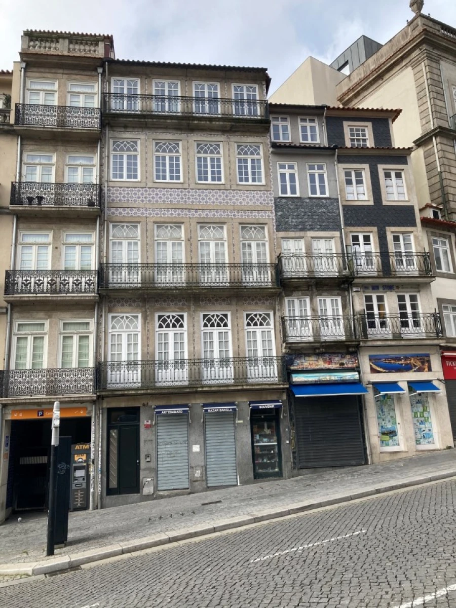 Apartamento T1 para Venda em Cedofeita, Santo Ildefonso, Sé, Miragaia, São Nicolau e Vitória Foto 2