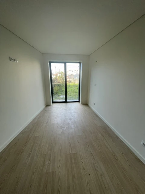 Apartamento T1 para Venda em Lordelo do Ouro e Massarelos