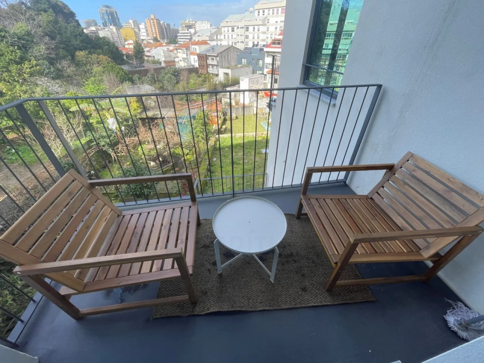 Apartamento T2 para Venda em Lordelo do Ouro e Massarelos Foto 6