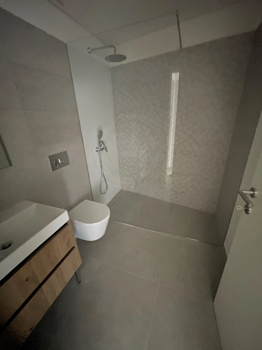 Apartamento T2 para Venda em Lordelo do Ouro e Massarelos Foto 17