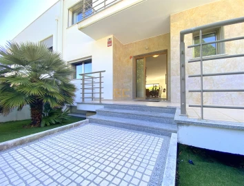 Moradia T5 para Venda em Buarcos