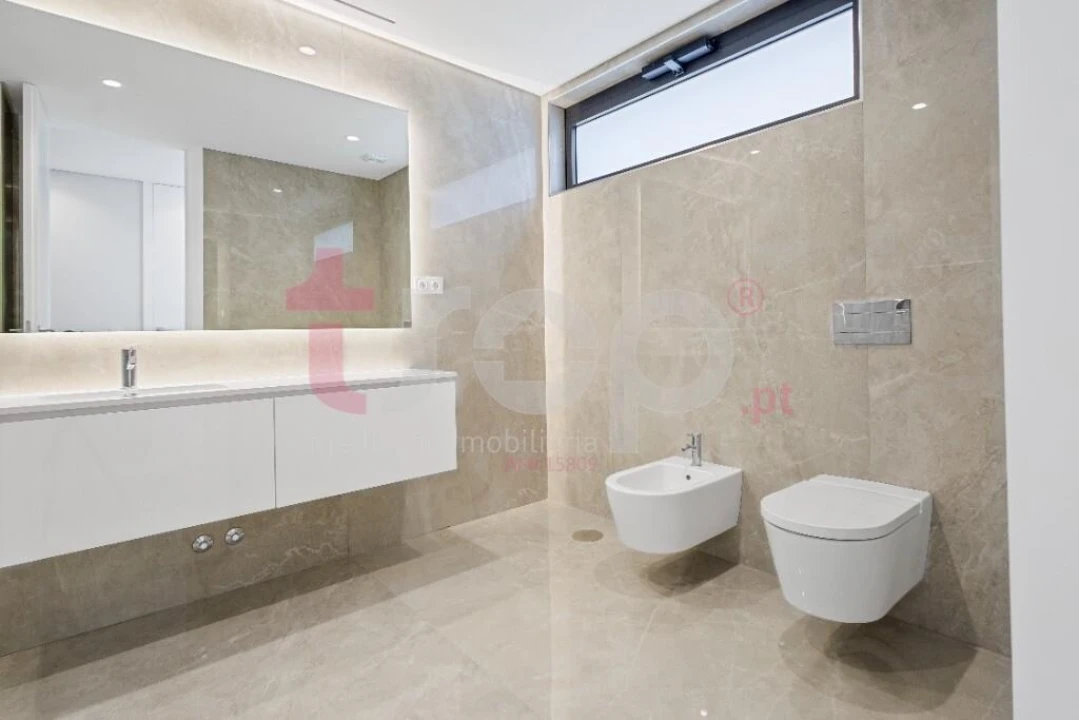 Moradia T3 para Venda em Abade de Neiva Foto 28