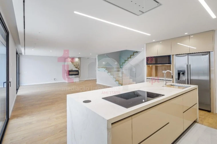 Moradia T3 para Venda em Abade de Neiva Foto 13