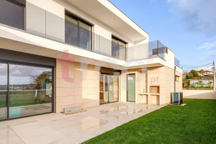 Moradia T3 para Venda em Abade de Neiva Foto 1