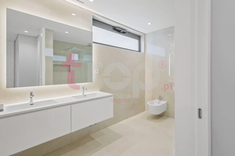 Moradia T3 para Venda em Abade de Neiva Foto 26