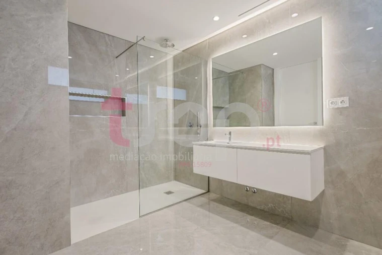 Moradia T3 para Venda em Abade de Neiva Foto 29