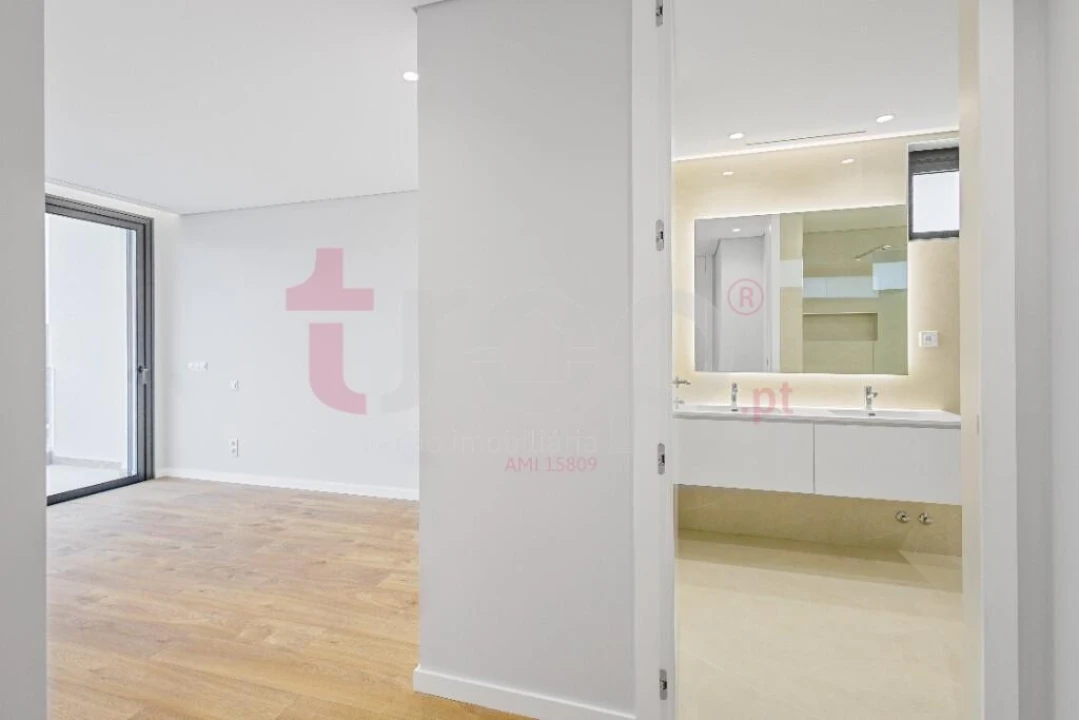 Moradia T3 para Venda em Abade de Neiva Foto 24