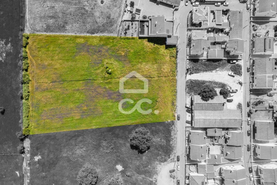 Terreno para Venda em Canaviais Foto 2