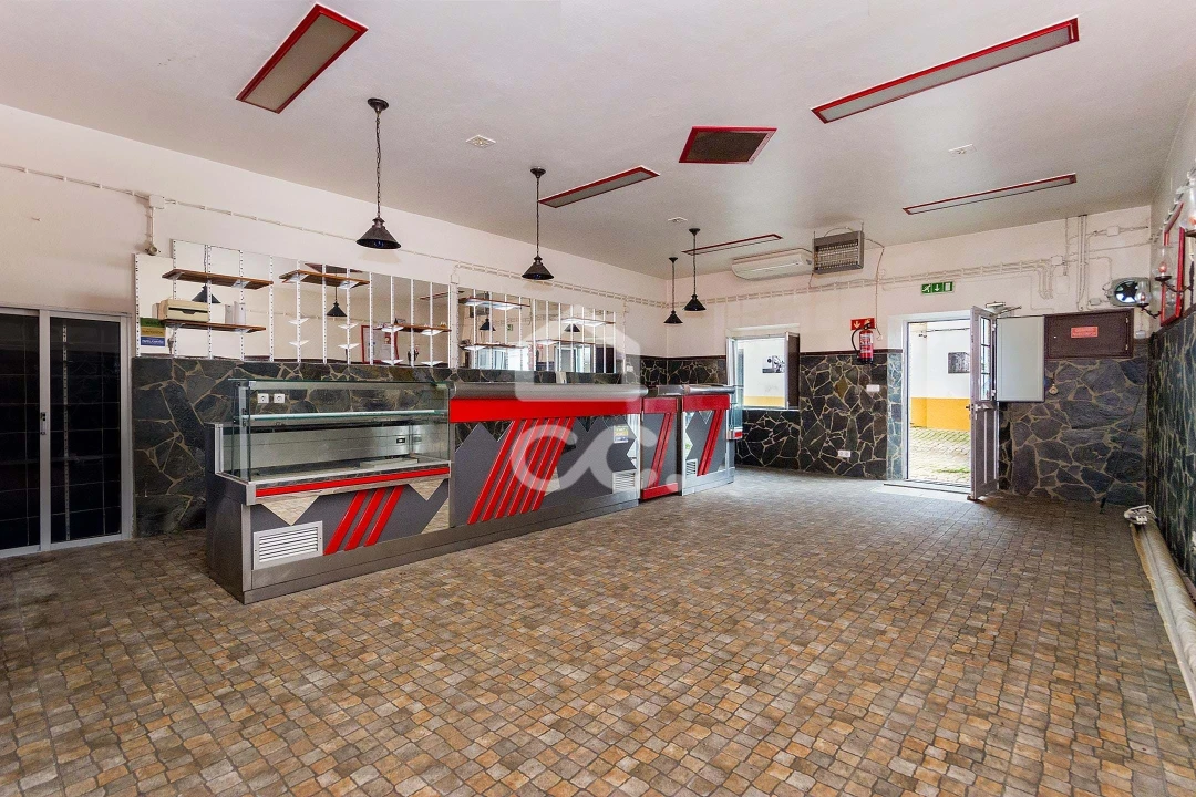 Negócio para Venda em Pavia Foto 4