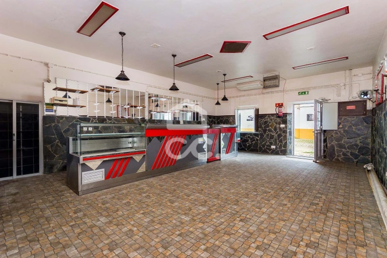 Negócio para Venda em Pavia Foto 4